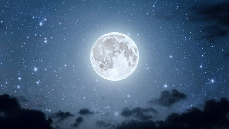 Bir Japon Hikayesi "Bu Gece Ay Gerçekten Çok Güzel"